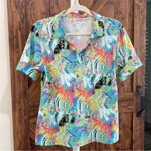 Tzu Tzu golf top. Daisy patterned m/l